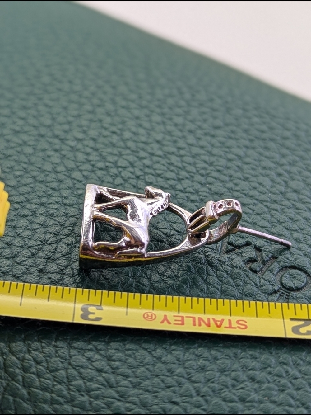 ✨ Equestrian Stirrup & Horse Drop Earrings ✨ - Picture 6 of 7